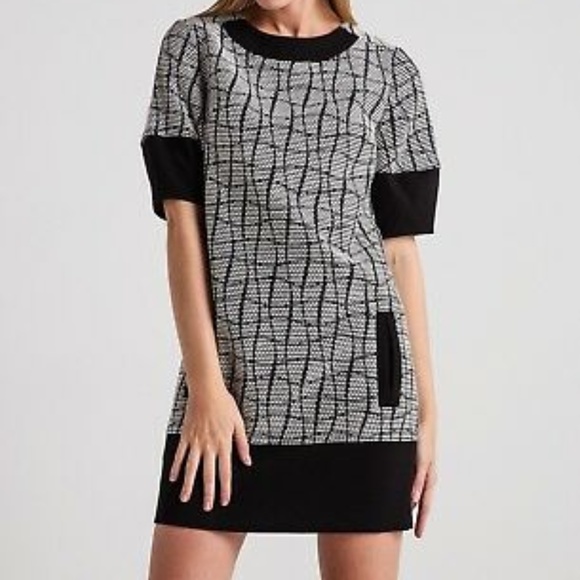 Banana Republic Dresses & Skirts - Banana Republic Color Block Jacquard Shift Dress